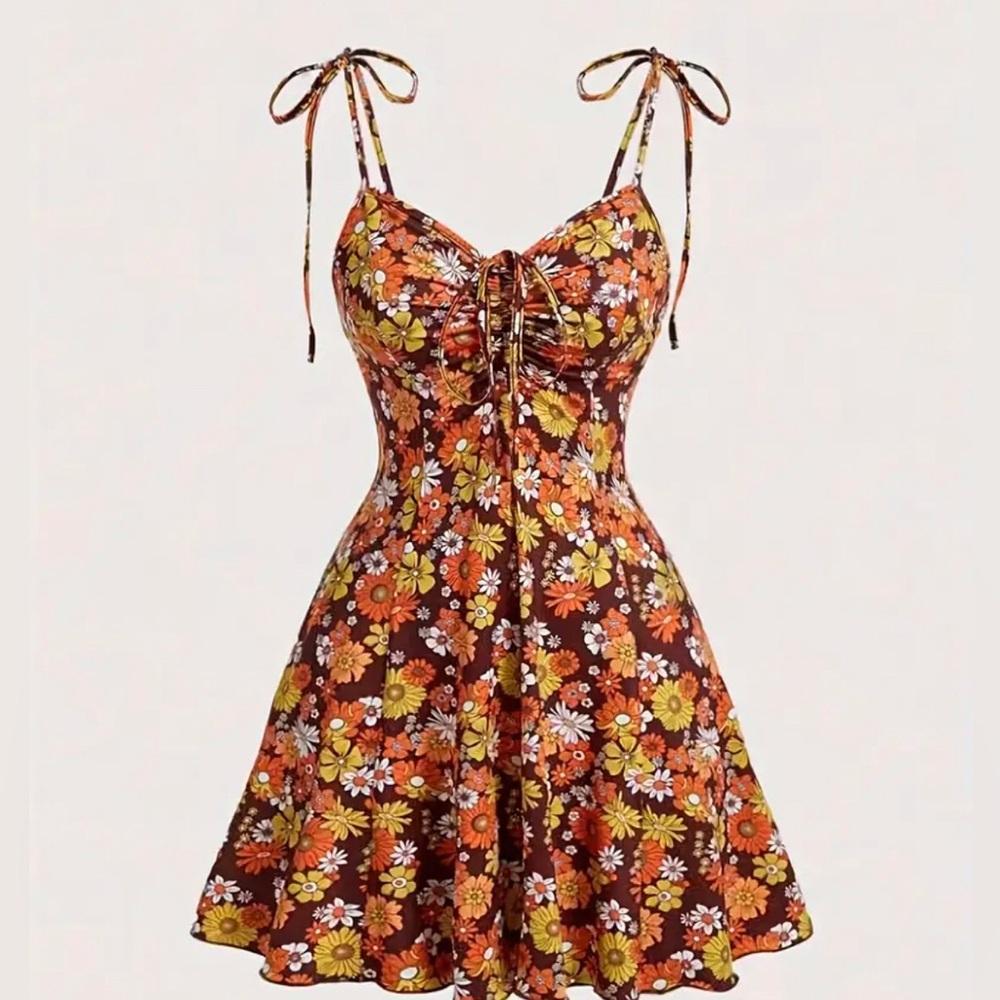 BNIB retro daisy print dress 🌻🦋🌅